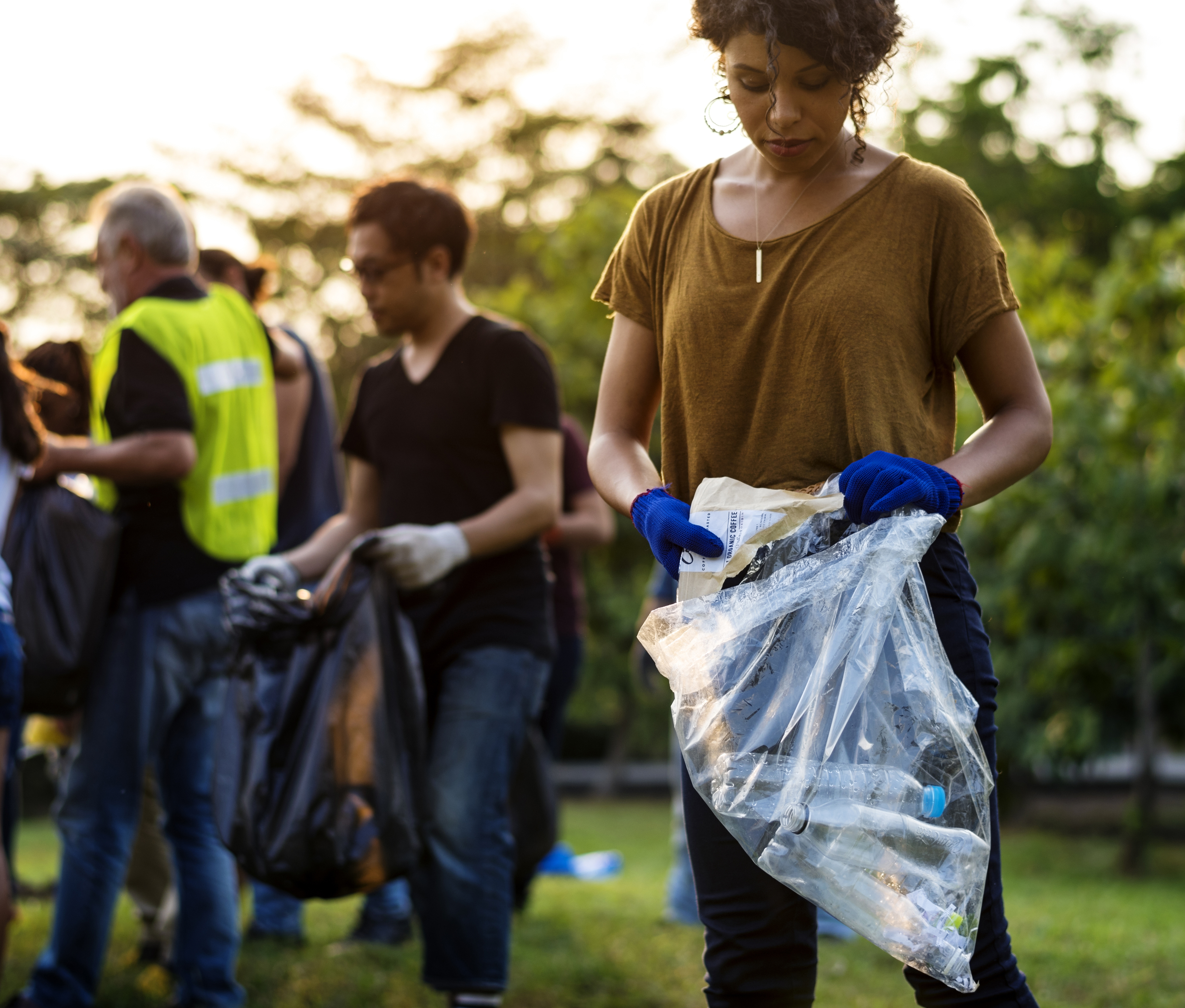 Group of people litter pic