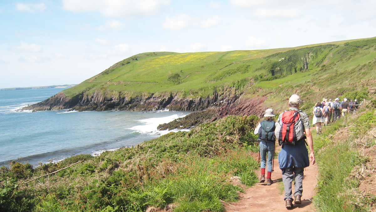 Walkers near Swanlake Bay