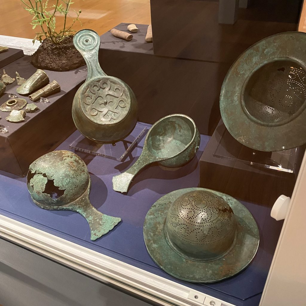 Roman archaeolical finds in a museum cabinet